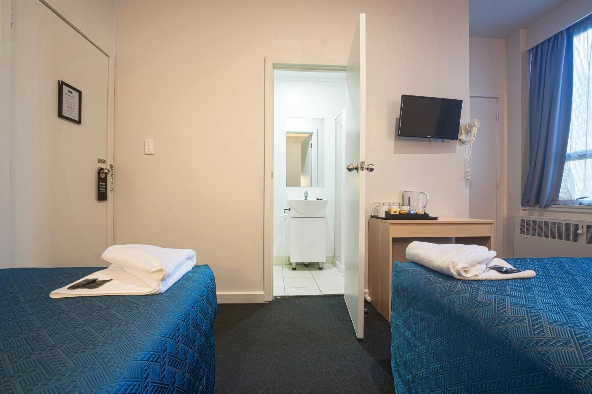 Twin Room Bathroom