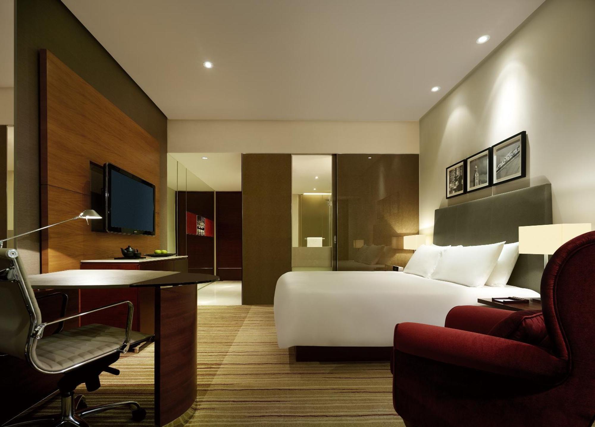 Zimmer mit Kingsize-Bett - Zugang zum Club