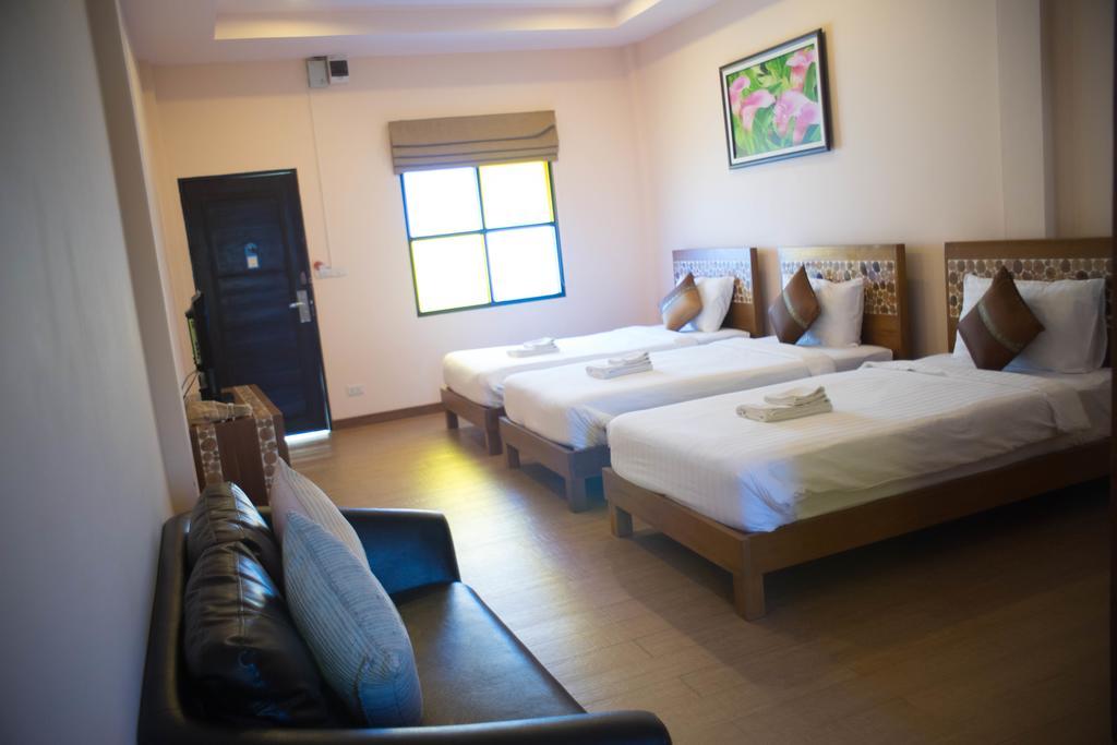Deluxe Triple Room
