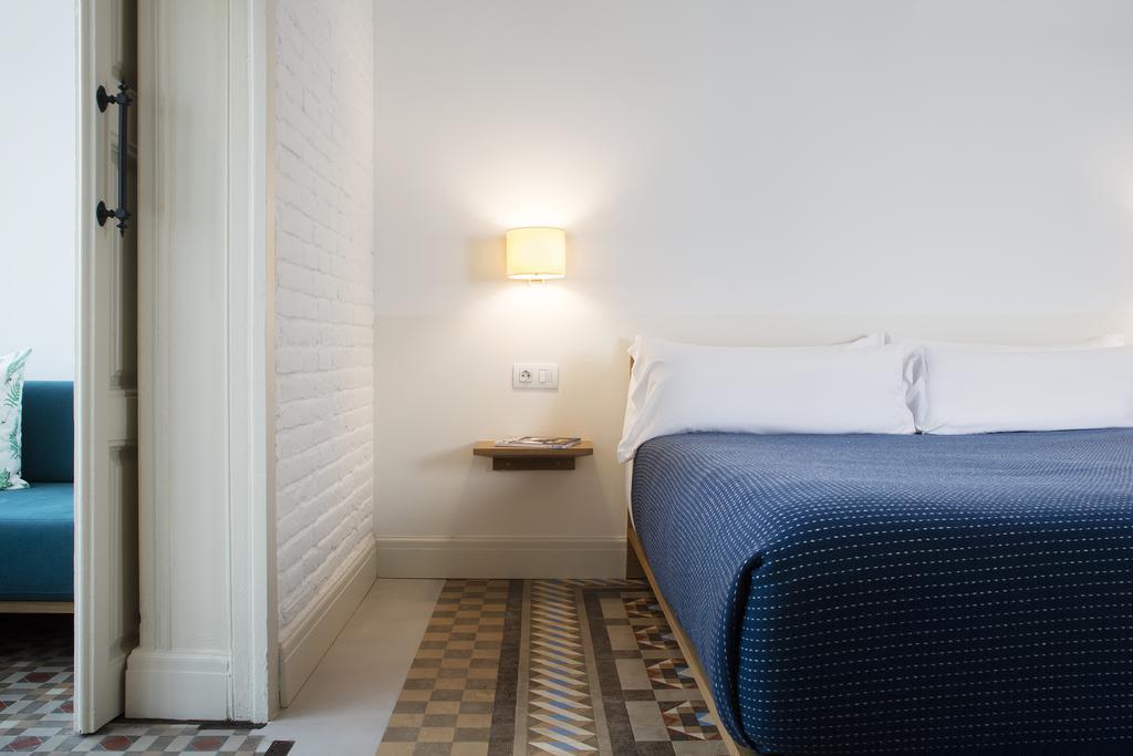 Suite,435465786:JPEG