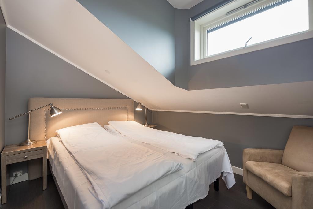 Two-Bedroom Apartment,449174955:JPEG