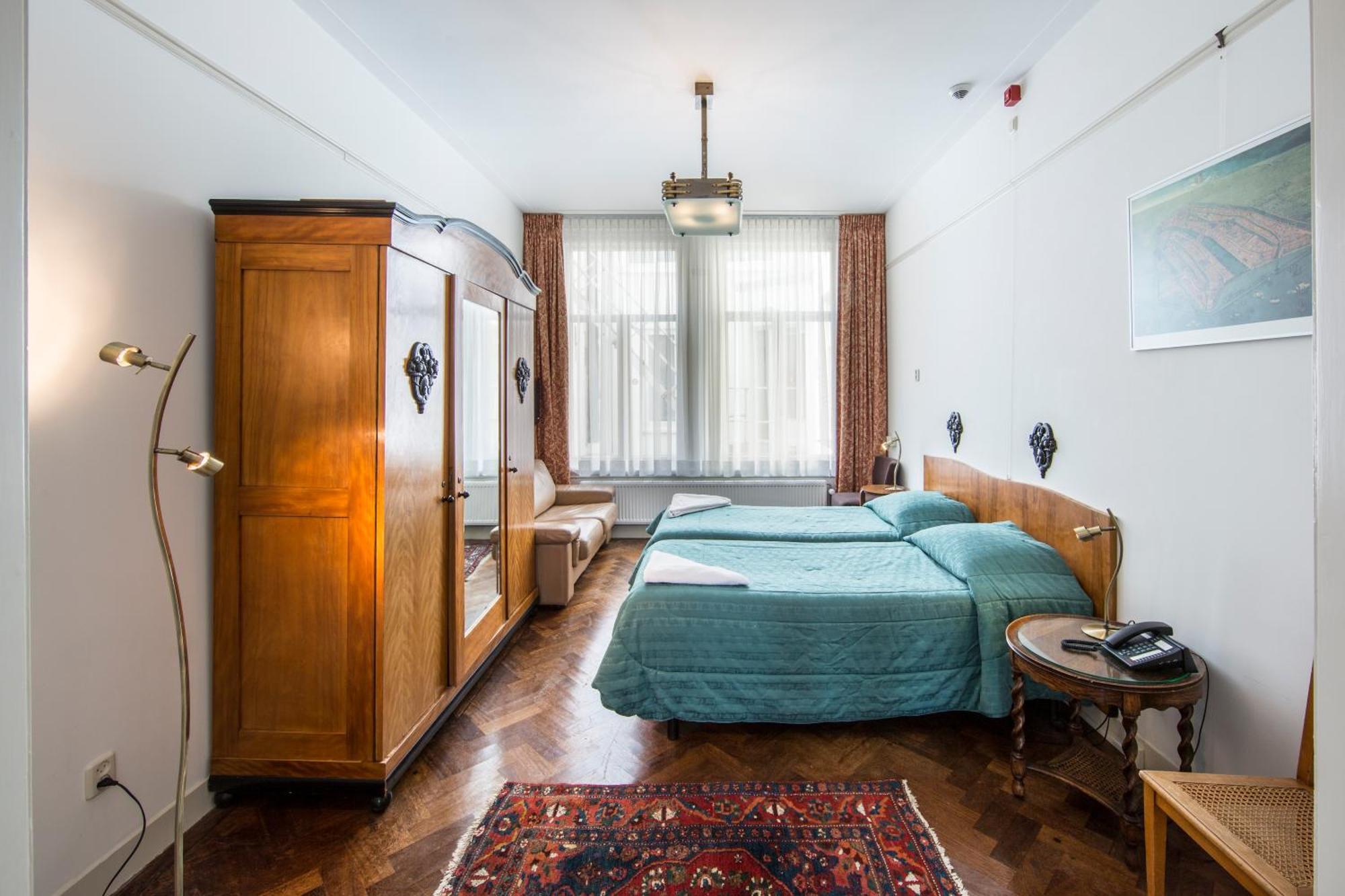 Family Suite - Canal View