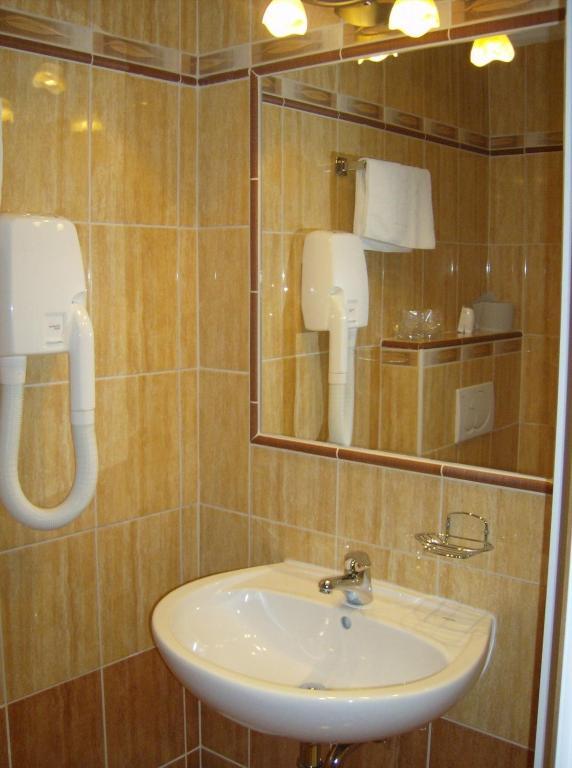 Dreibettzimmer