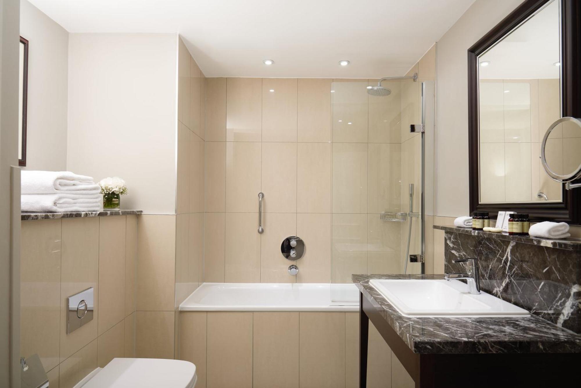 Luxury Room with One Double Bed