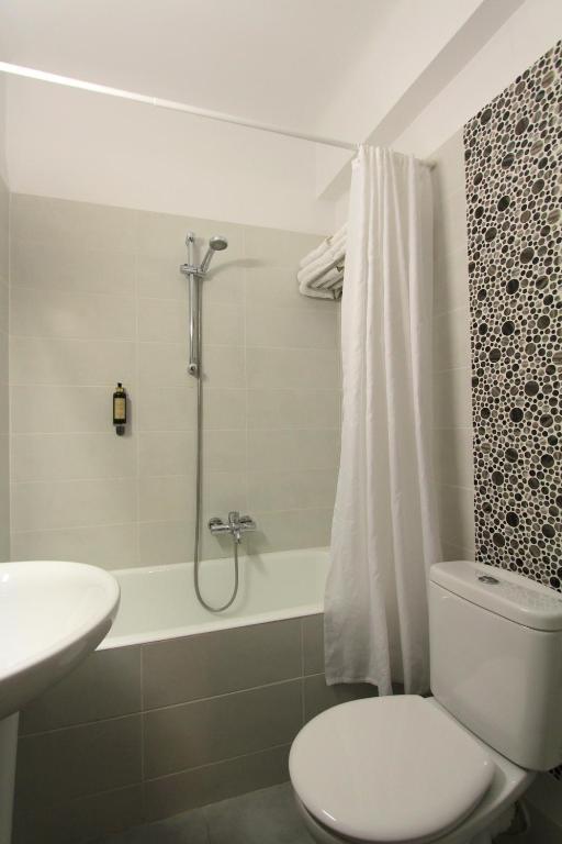 Twin or Double Room,680816403:JPEG