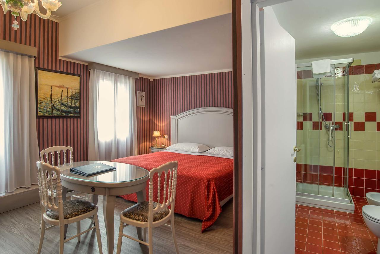 Comfort Double or Twin Room