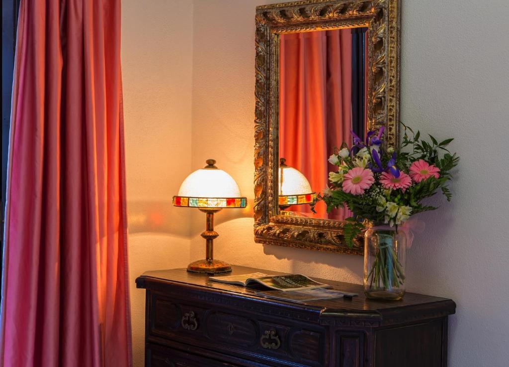 Family Room (2 Adults + 2 Children),770191168:JPEG