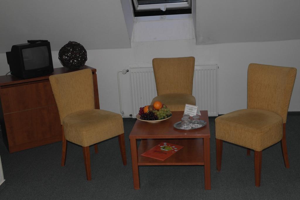 Dreibettzimmer