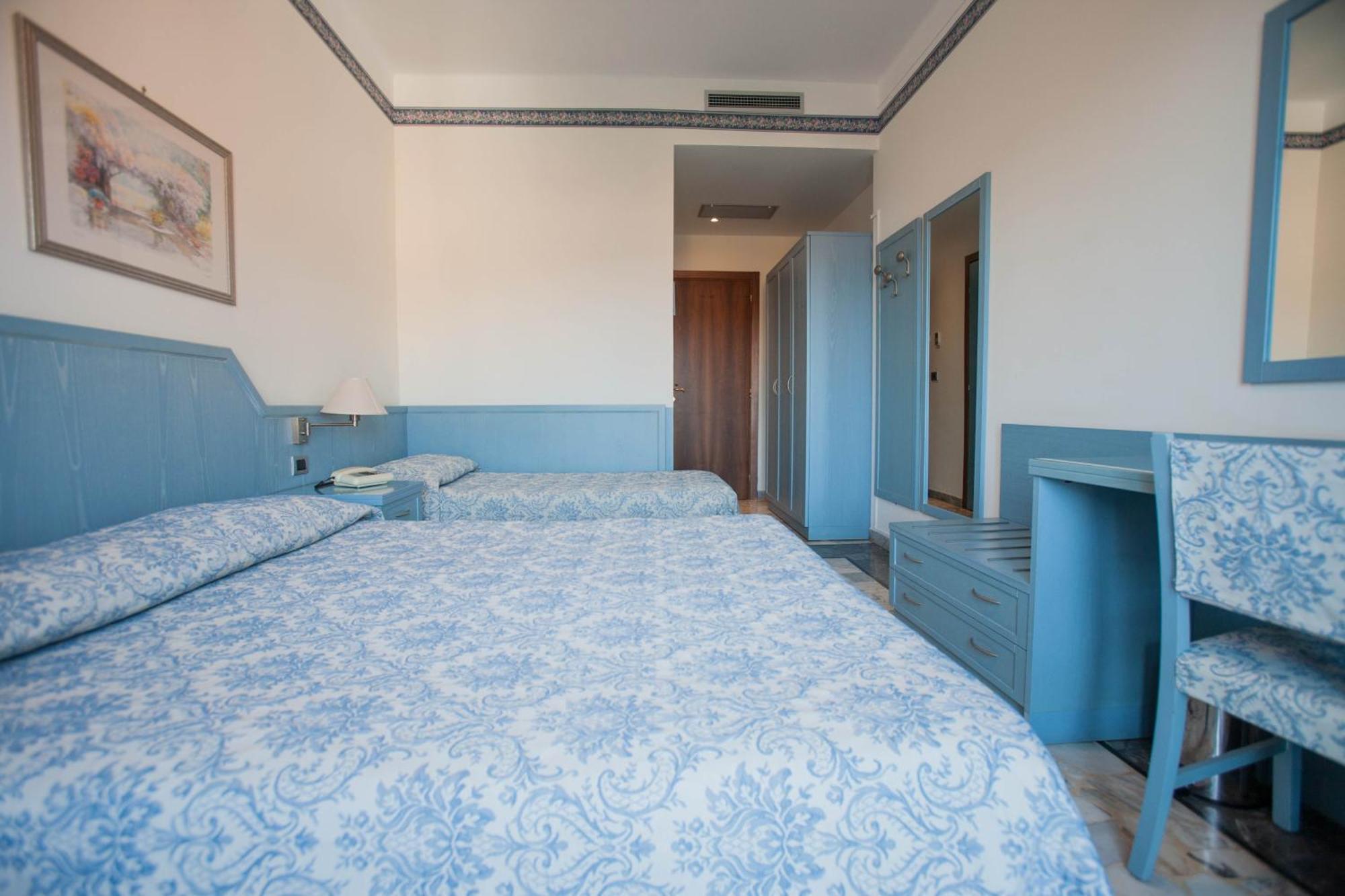 Triple Room Sea View,763168684:JPEG