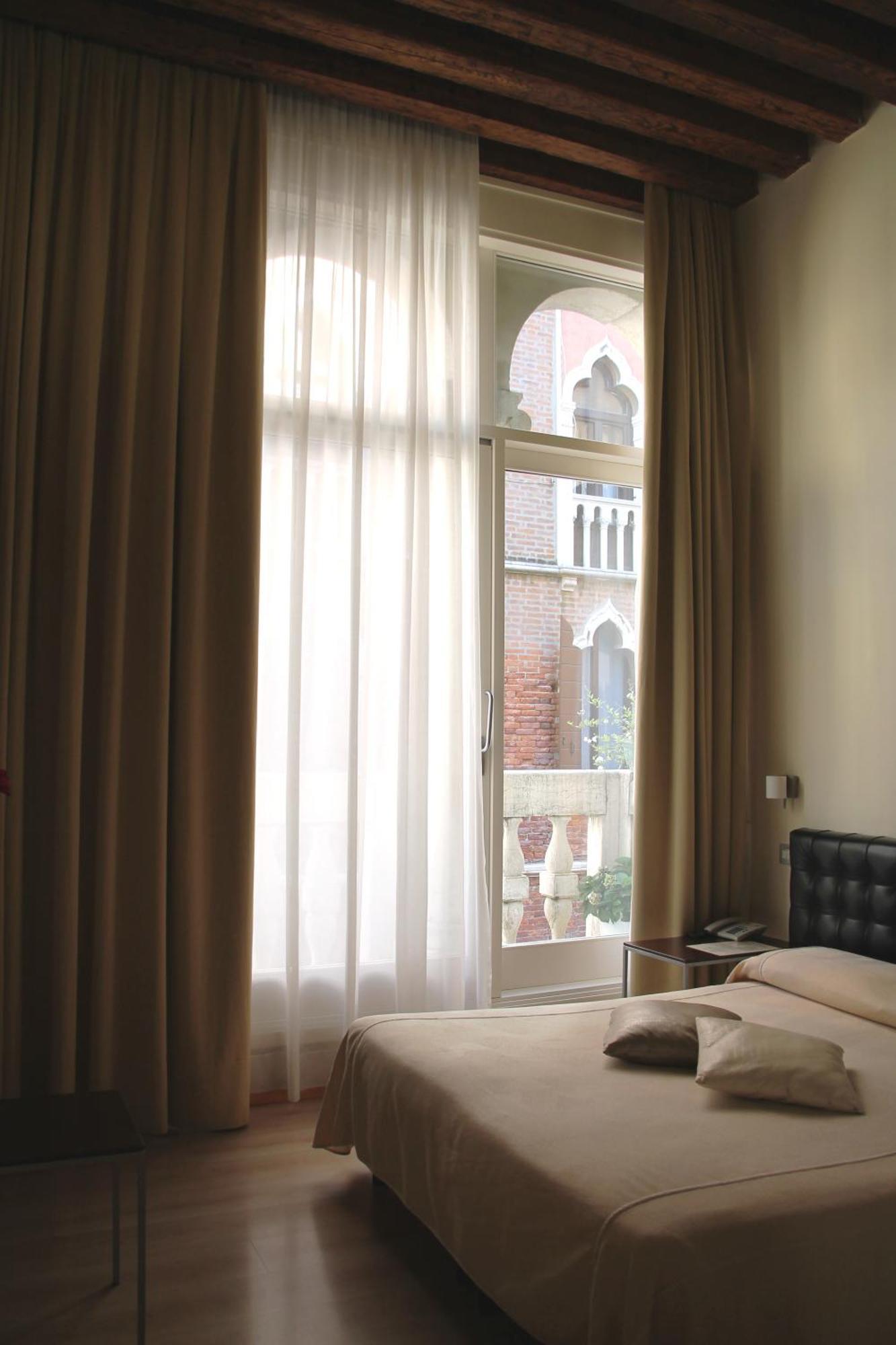 Chambre Double ou Lits Jumeaux Deluxe avec Balcon