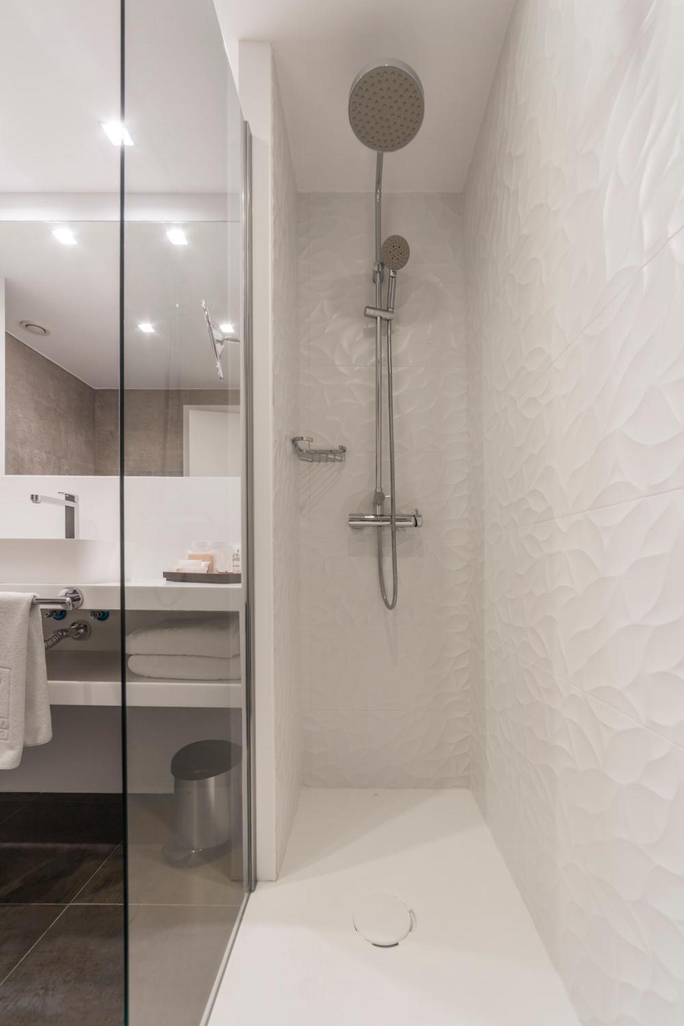 Deluxe Room with Terrace,965889397:JPEG