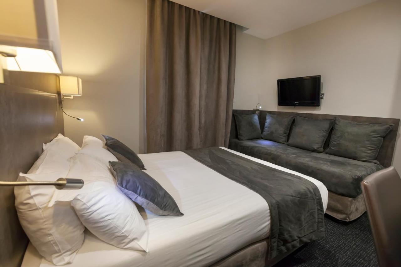 Superior Double Room with Sofa Bed - Non-Smoking,701237413:JPEG