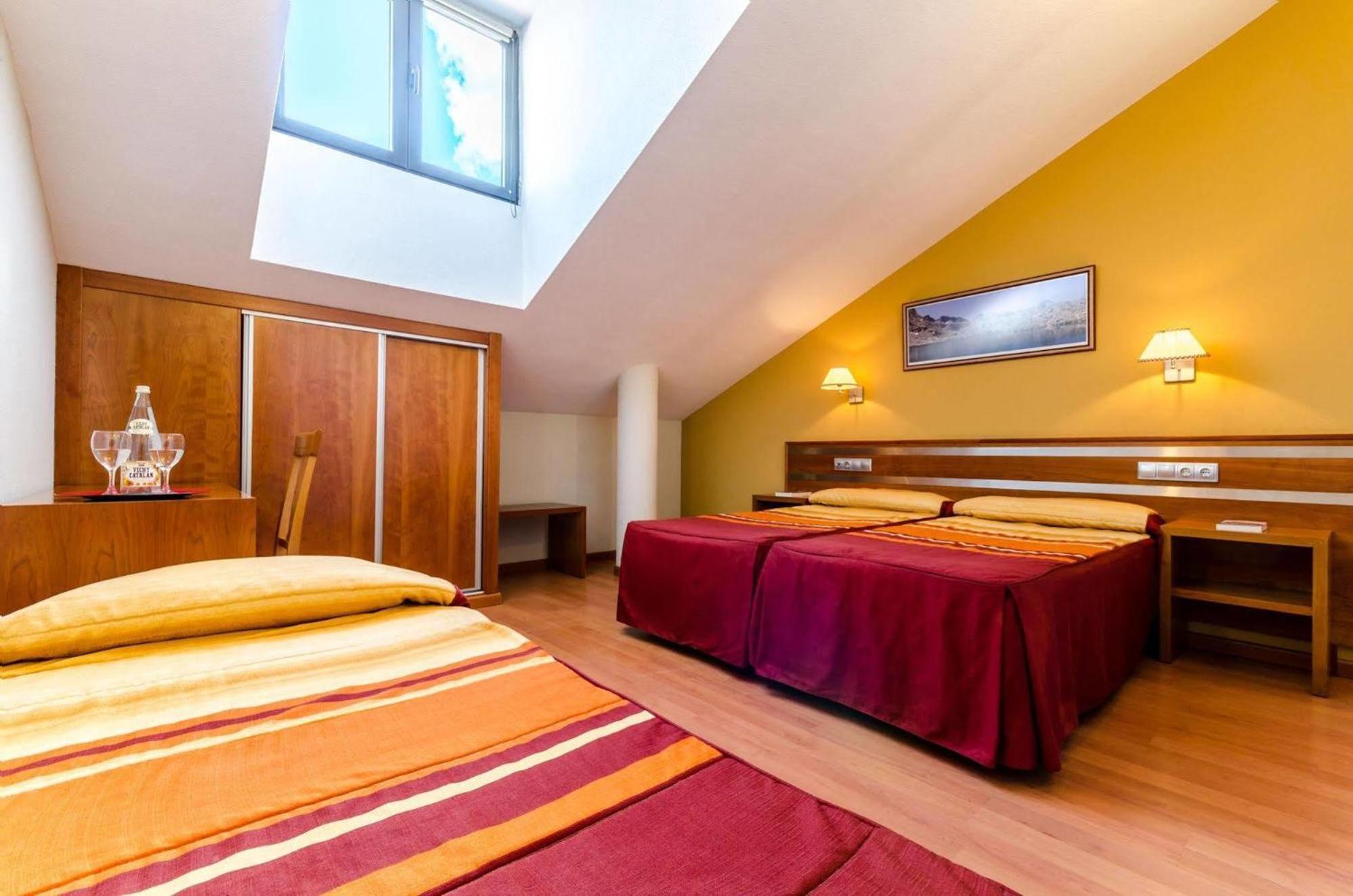 Triple Room,1287628762:JPEG