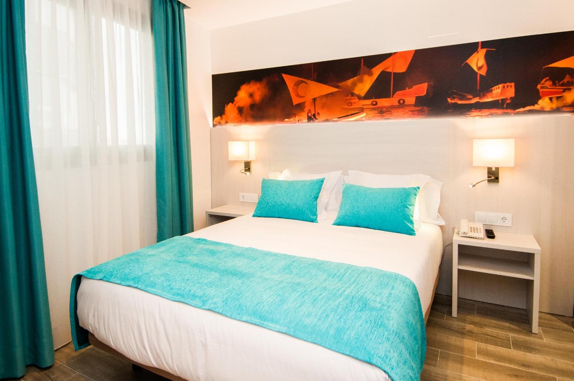 Standard Double Room,713982229:JPEG
