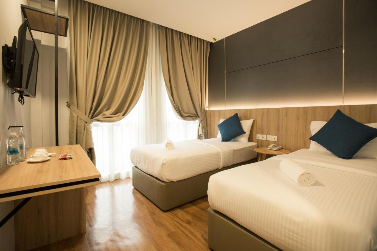 Twin Room with View,1288268338:JPEG