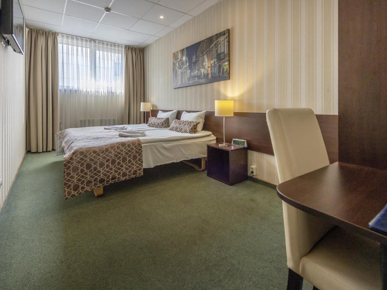 Standard Double Room,737606863:JPEG