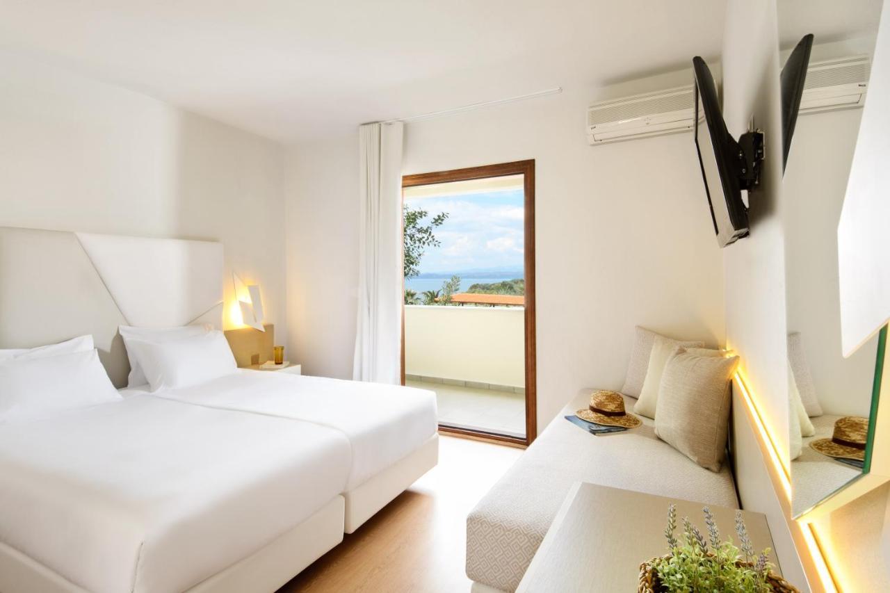 Double or Twin Room with Garden View,762444433:JPEG