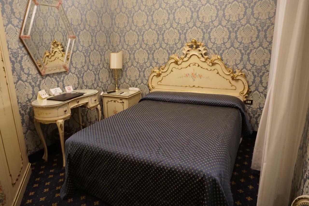 Petite Chambre Double - Non-Fumeurs