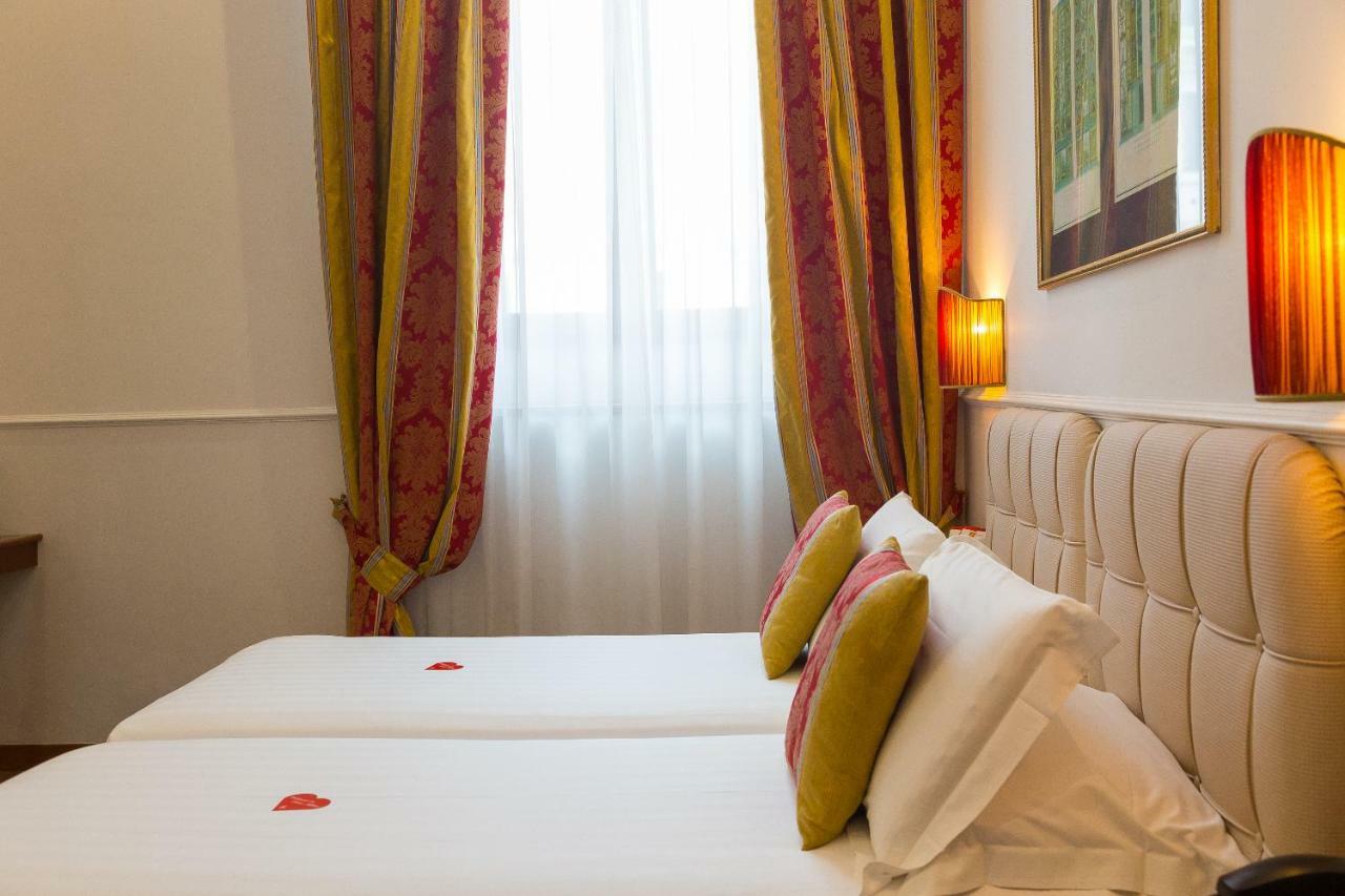 Triple Room,806819190:JPEG