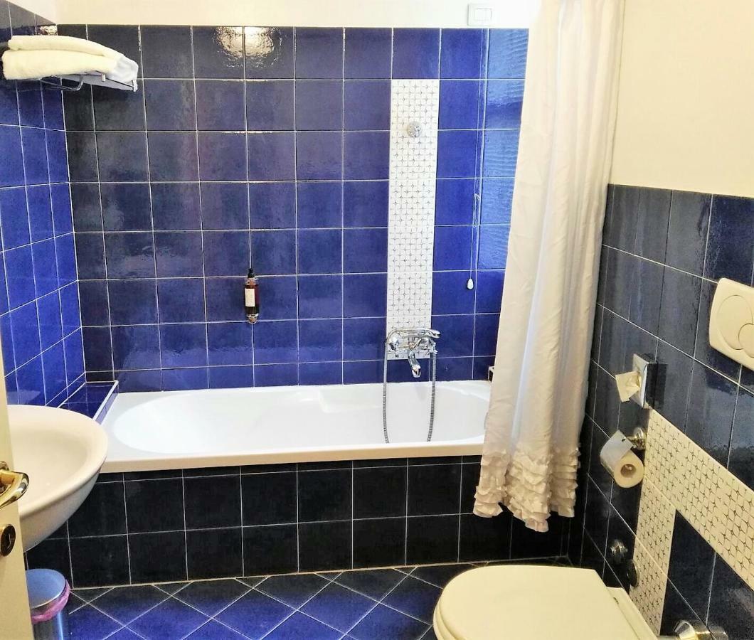 Classic Triple Room,828710975:JPEG