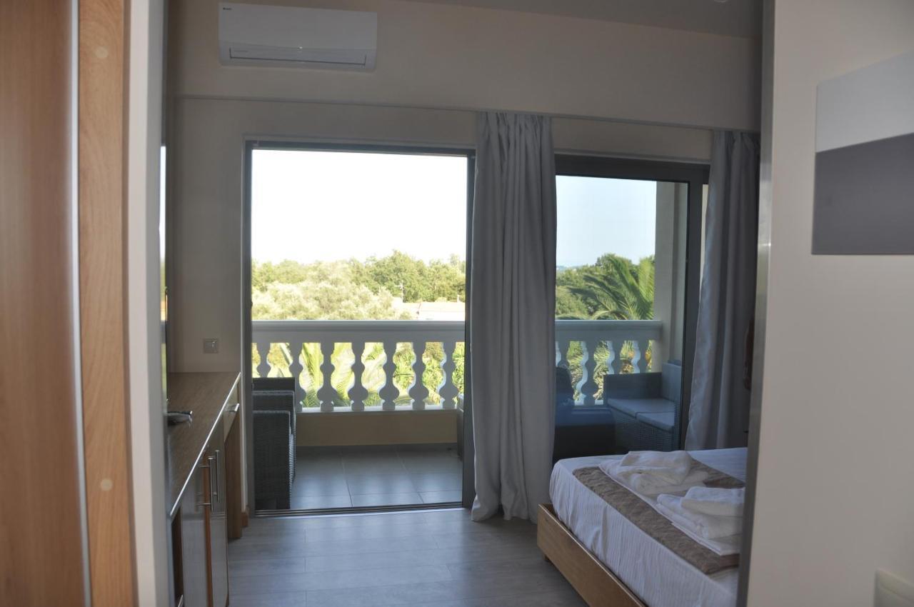 Deluxe Double Room,963486439:JPEG