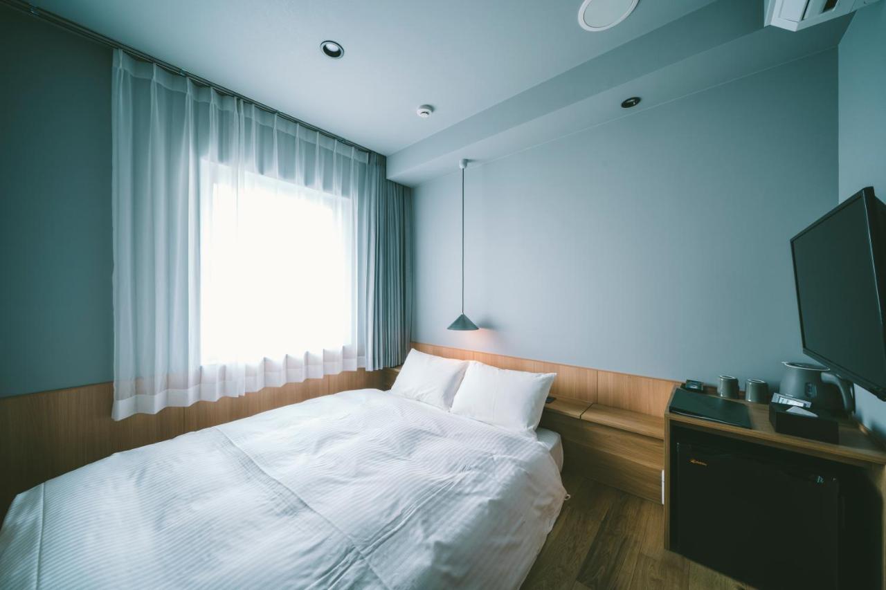 Compact Double Room,964417801:JPEG