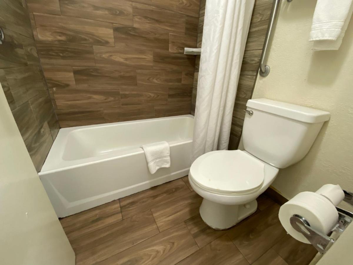 Double Room with Two Double Beds - Smoking,969587803:JPEG