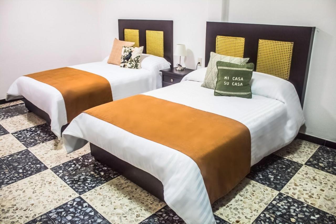 Twin Room,984292891:JPEG