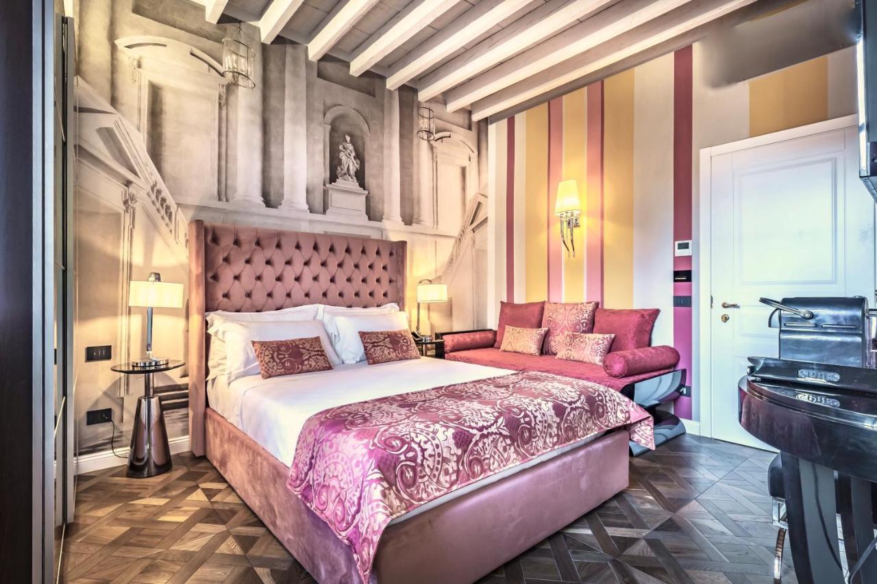 Habitación Deluxe con cama grande y vistas a la catedral