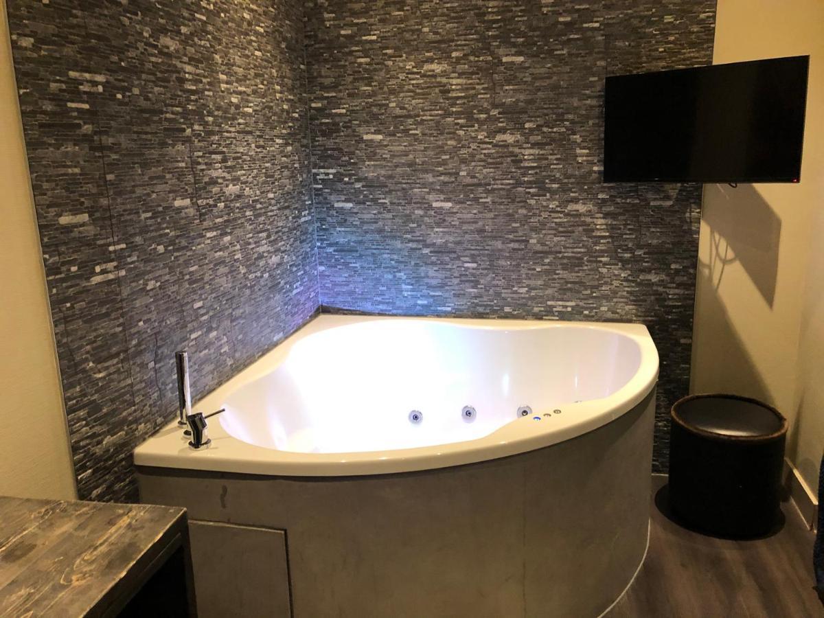 Deluxe Double Room Spa Bath,1029584116:JPEG