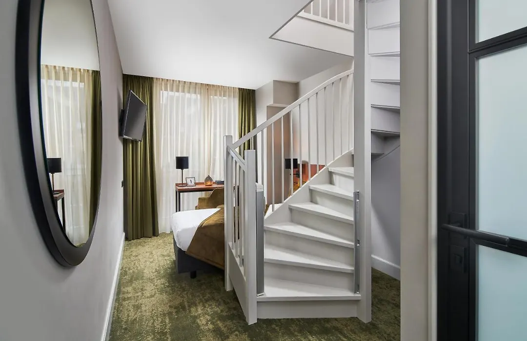 Boutique Hotel First City-1