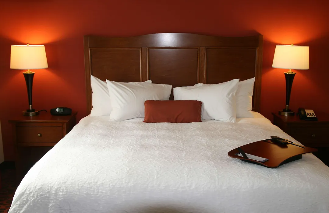 Hampton Inn & Suites Bastrop-1