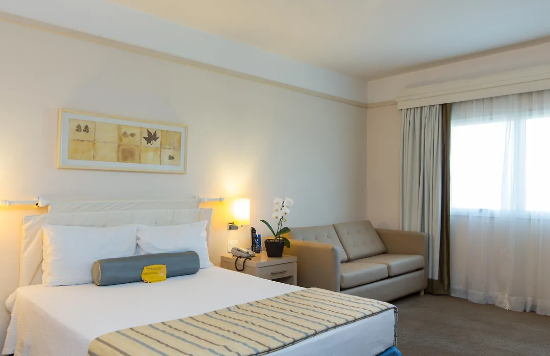 Comfort Suites Londrina-1