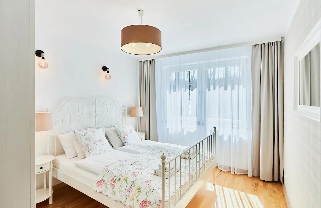 Villa Astoria-1