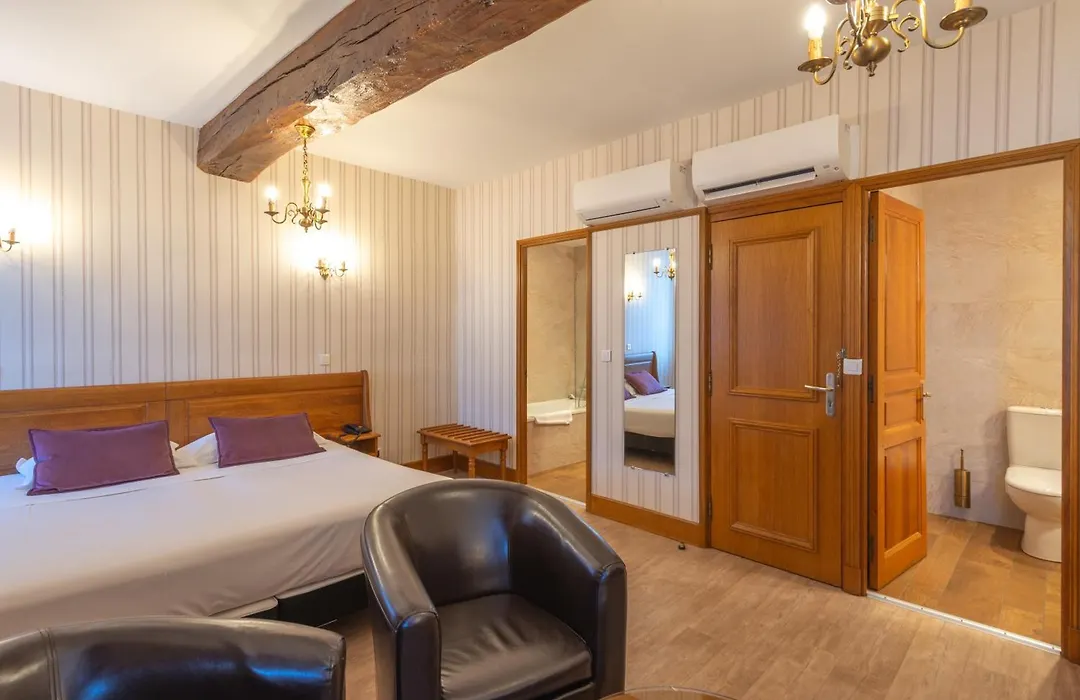 Hotel De La Cloche-1