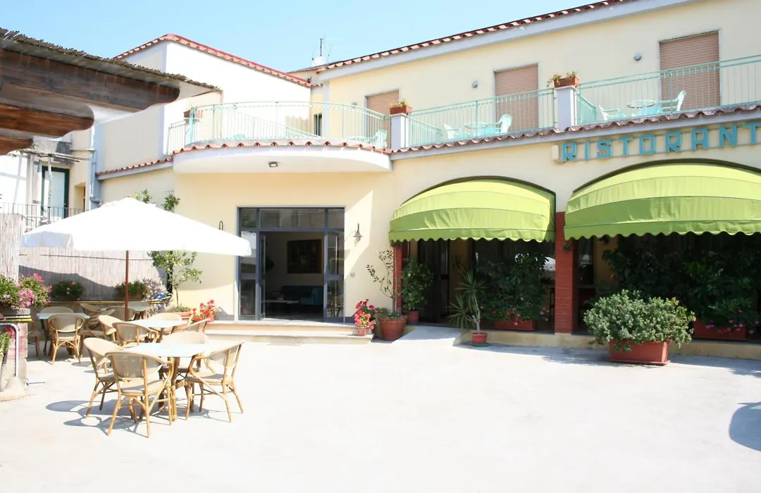 Hotel Reginella-1