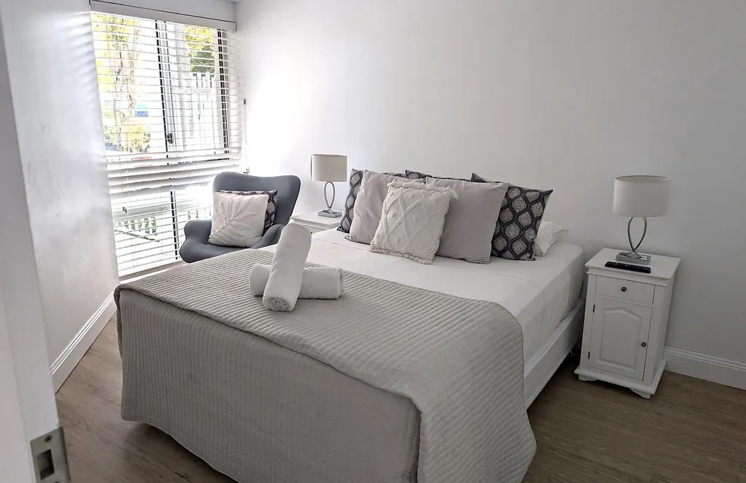 Bay Lodge Apartments-1