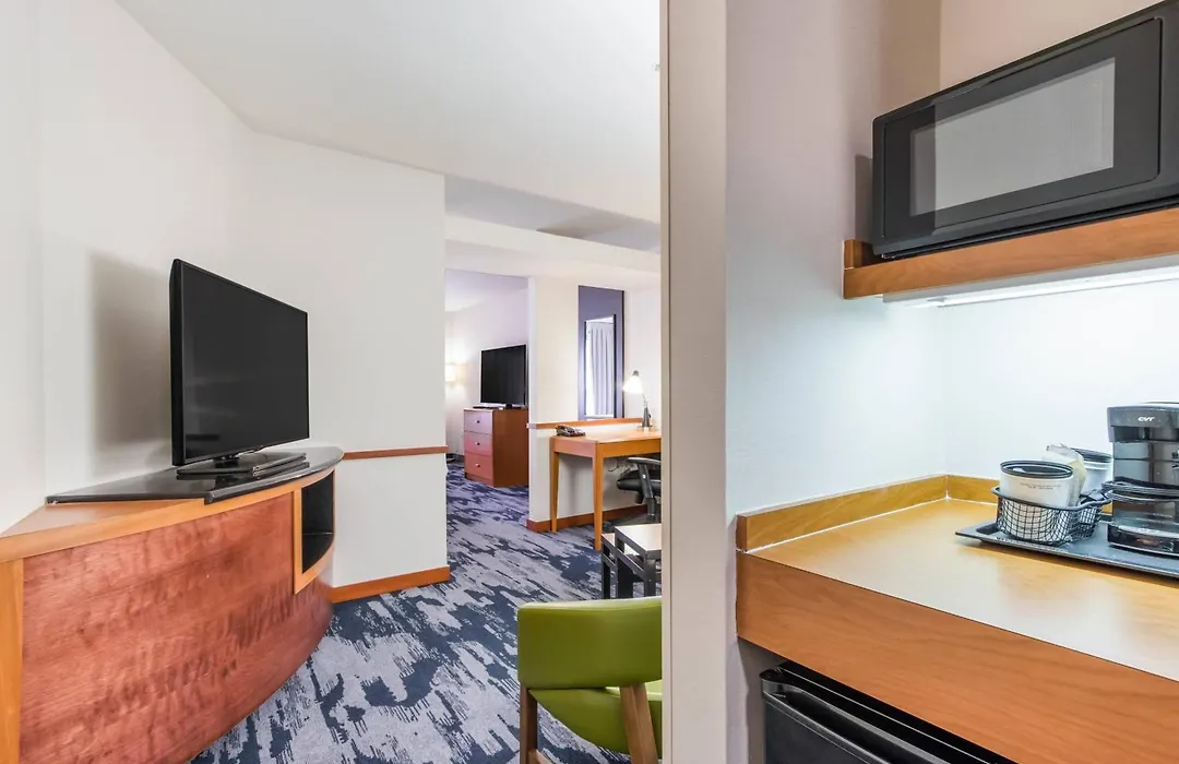 Fairfield Inn & Suites Columbia-1