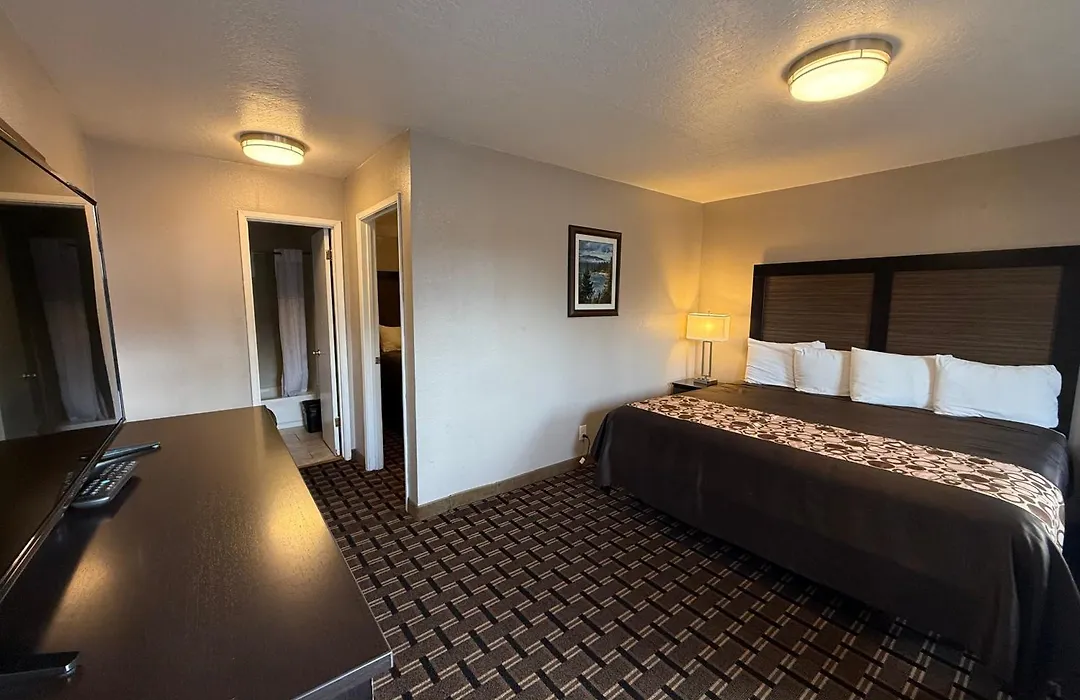 Beverly Lodge-1
