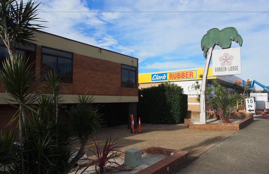 Garden Lodge Sydney Hotel-1