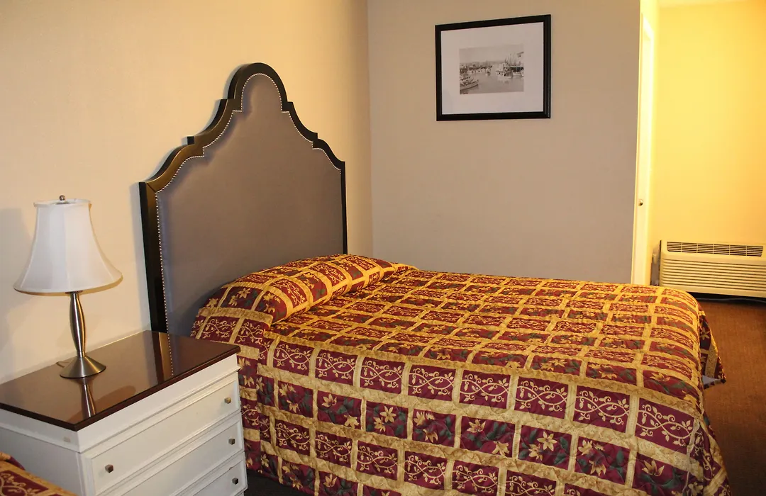 Knights Inn Pasco-1