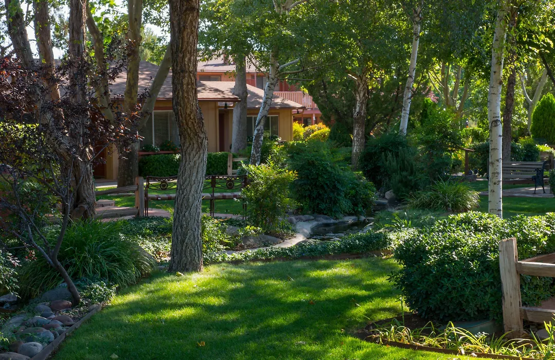 Sky Ranch Lodge-1