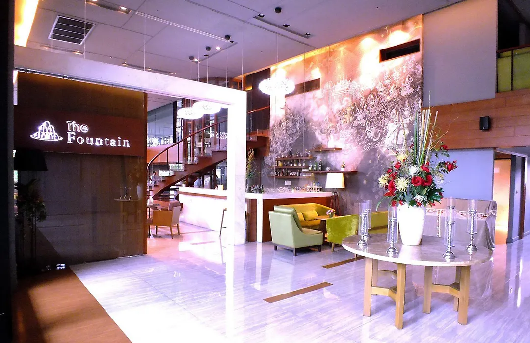 Summit Windmill Golf Suite Hotel At Suvarnabhumi-1