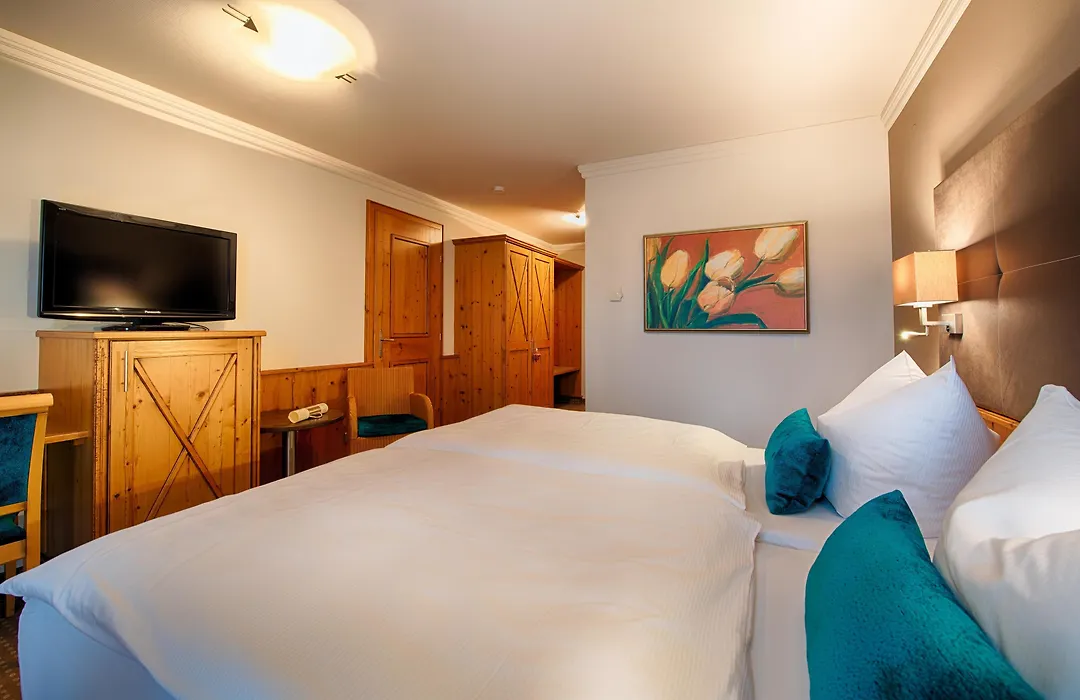 Hotel Landhaus Feckl-1