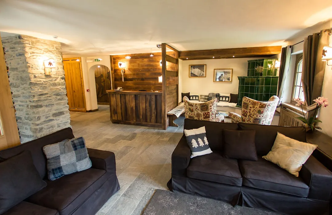 Hotel Les Montagnards-1