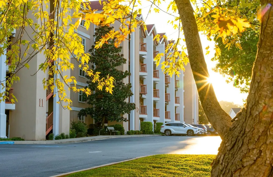 Grand Crowne Resort-1