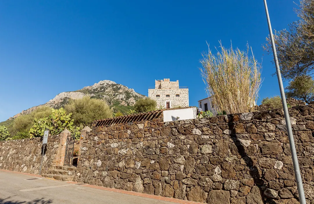 Castello Malicas-1