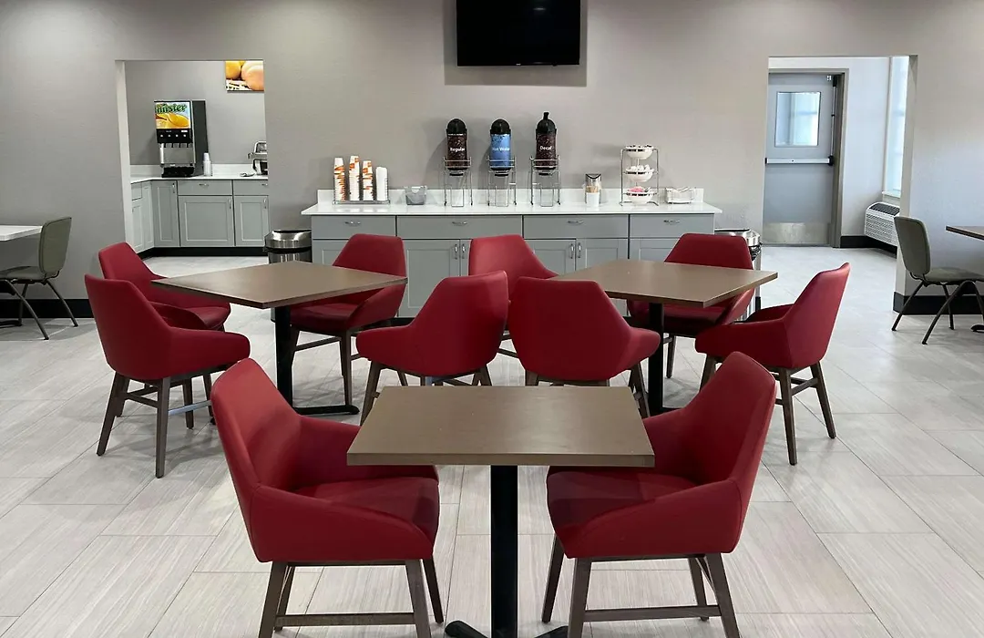 Comfort Inn & Suites-1