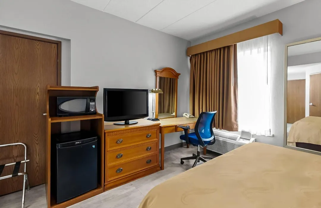 Quality Inn & Suites Cvg Airport-1