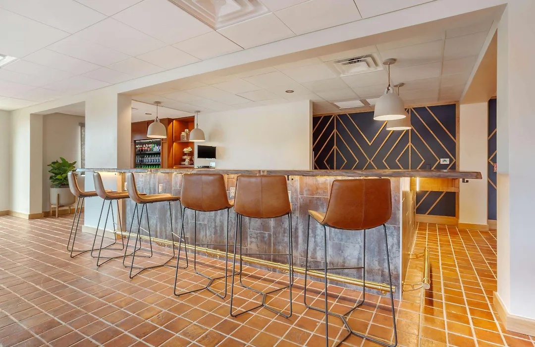 La Quinta Inn & Suites By Wyndham Tempe University, Phoenix-1